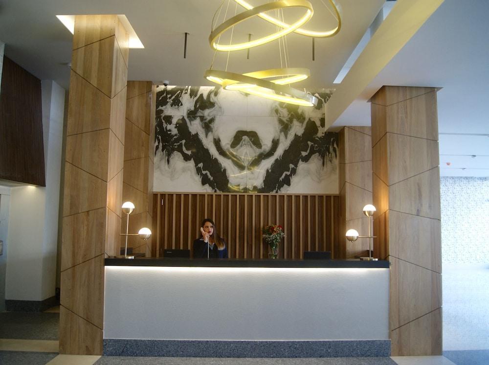 Hotel Velvet Plaza Guadalajara Bagian luar foto